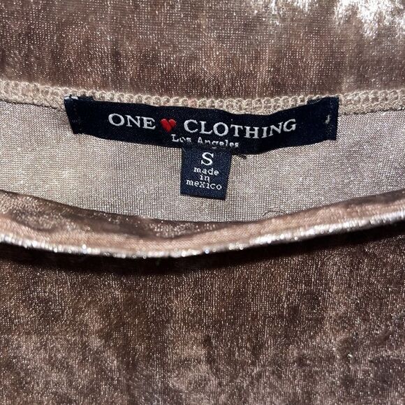 One Clothing Tan Velvet Off The Shoulder Top - Picture 4 of 4